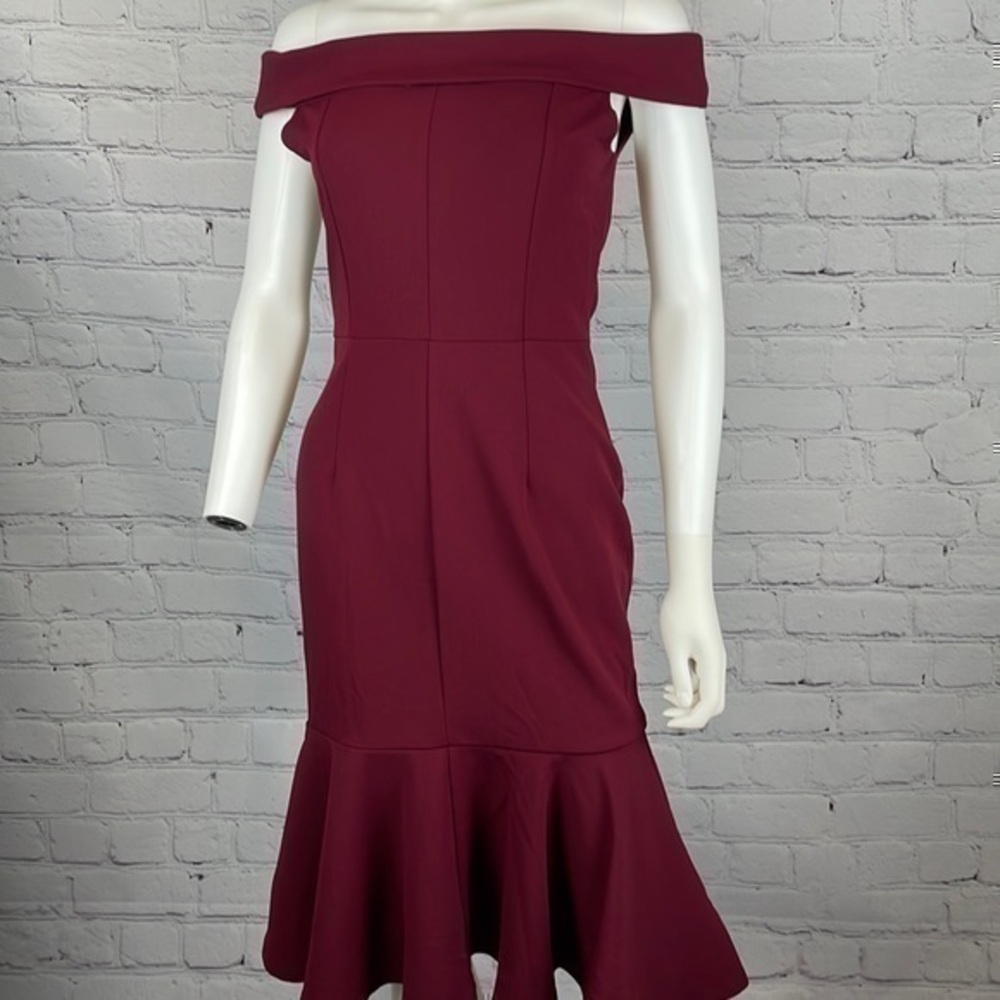 NWT Knitee maroon off the shoulder mid length dress small
